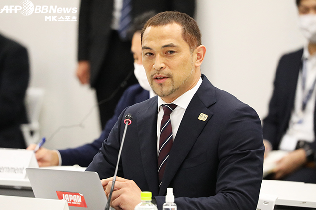 무로후시 고지 일본 체육청 장관이 국제올림픽위원회(IOC)와 화상 회의에서 발언하고 있다. 사진=AFPBBNews=News1