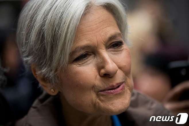 2012년과 2016년 대선에 녹색당 후보로 두 차례 출마했던 질 스타인이 내년 대선 출마 의사를 밝혔다. <자료사진> ⓒ AFP=뉴스1