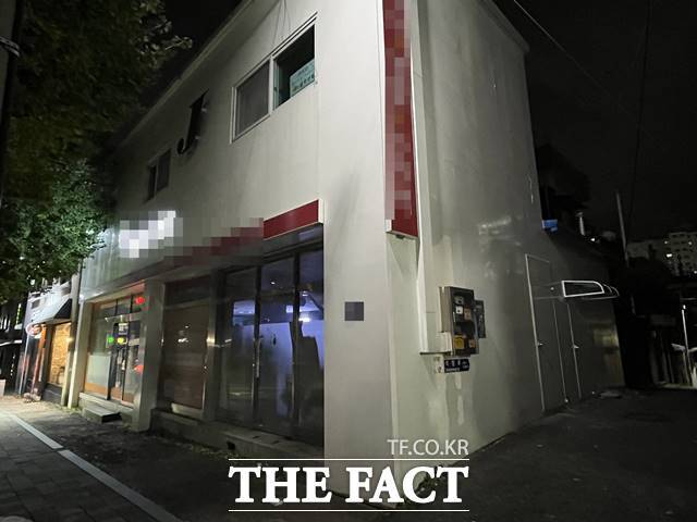 이종석 후보자가 영장을 발부한 만두리서점이 있었던 인천대 인근 한 건물. 만두리서점은 1990년대 중반 이후 문을 닫은 것으로 추정되며 현재는 다른 상점이 들어서 있다./정채영 기자