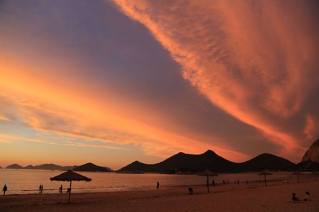 전북 고군산군도 내 선유도 일몰. / 홍유진