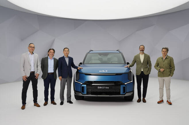 기아는 플래그십 전동화 SUV ‘기아 EV9’을 앞세워 유럽 자동차 시장에 나서기 위해 지난 5월 15~30일 ‘기아 브랜드 써밋’을 개최하고 유럽향 EV9을 선보였다. (사진=기아)