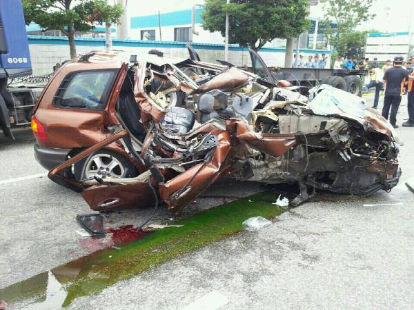 2016년 8월 2일 부산 남구 감만동 사고 당시 싼타페. 부산경찰청 제공