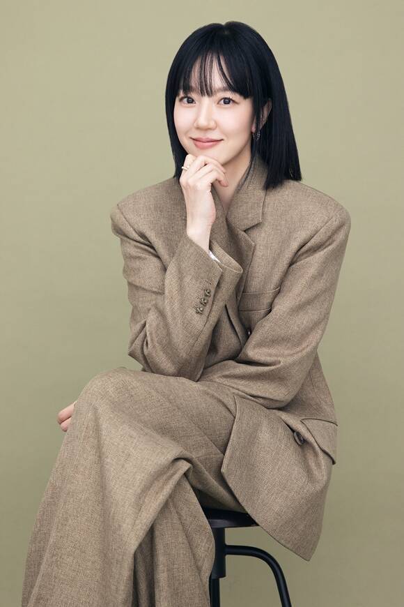 임수정은 "더 많은 작품에서 연기를 보여드리고 싶다. 아직도 이루고 싶은 게 너무 많다"고 앞으로의 각오를 다졌다. /롯데엔터테인먼트