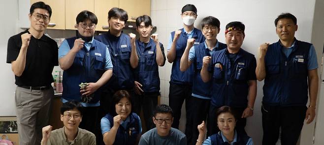 저소득층 가정에 공부방을 지원하는 ‘꿈과 희망의 공부방’은 2011년 5월 1호를 시작으로 지난 5월 300호점을 오픈했다.