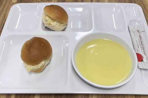 서울 내 경찰서 구내식당 아침식사 논란. 블라인드 캡처