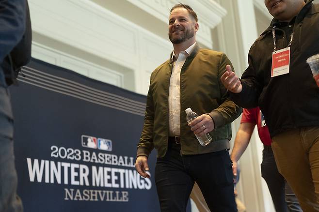 윈터미팅에 참가한 신임 클리블랜드 가디언스 스티븐 보트 감독. 클리블래드는 2024년 드래프트 전체 1번을 뽑는 행운을 잡았다. 내슈빌(테네시주)|AP연합뉴스