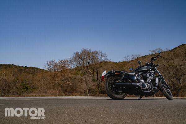 할리 데이비슨 나이트스터 사진 모터매거진 최재혁 기자