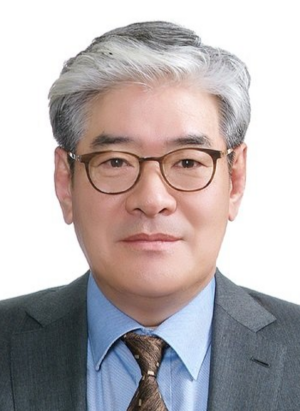 허경수 코스모그룹 회장