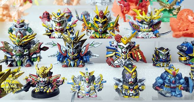 ‘바람‘ 소현국 작가의 가샤퐁 도색 작품