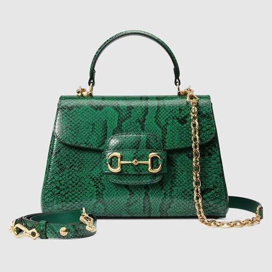 그린 파이톤으로 선보이는 구찌 홀스빗 1955 미디엄 백. 구찌 특유의 코드인 더블 링과 바 디자인은 승마 세계에서 가져온 하우스의 심볼 중 가장 상징적인 요소.다. 구찌 제공.