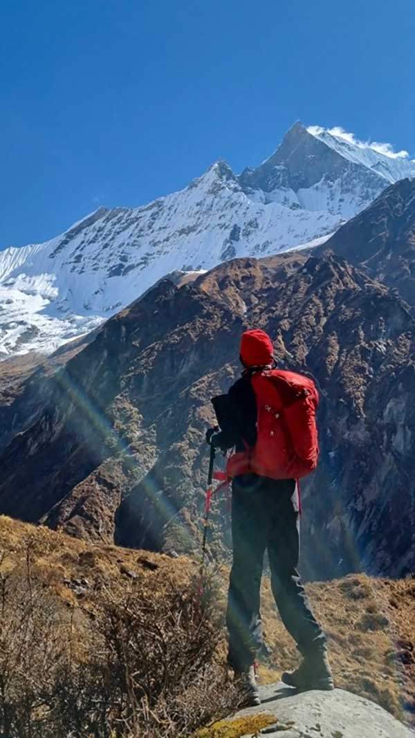 마차푸차레를 바라보며.