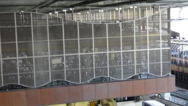 ▲오미야역 신간센 고가철도 아래 위치한 대형 자전거 주차장 ⓒ박흥수