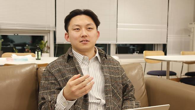 주기영 크립토퀀트 대표이사가 지난해 12월 29일 서울 영등포구 크립토퀀트 사무실에서 조선비즈와 인터뷰하고 있다. /김태호 기자