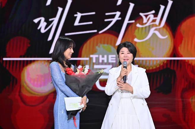 가수 이효리와 배우 이정은. KBS 제공