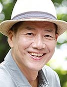 방송인 출신 정재환(60) 한글문화연대 공동대표가 ‘칠곡 할매 시인’들의 글씨체 홍보대사가 됐다.