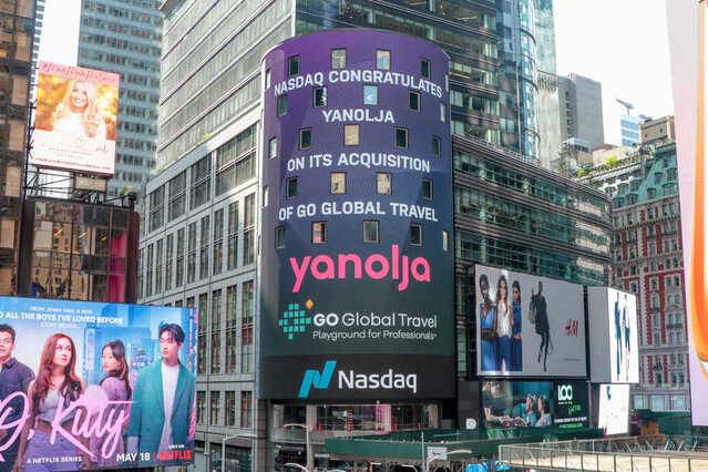 지난해 5월 나스닥은 미국 뉴욕 타임스퀘어에 있는 전광판 야놀자가 글로벌 여행 솔루션 B2B 기업 고글로벌트래블(GGT)을 인수한 것에 대한 축전을 내보냈다. (사진=야놀자)