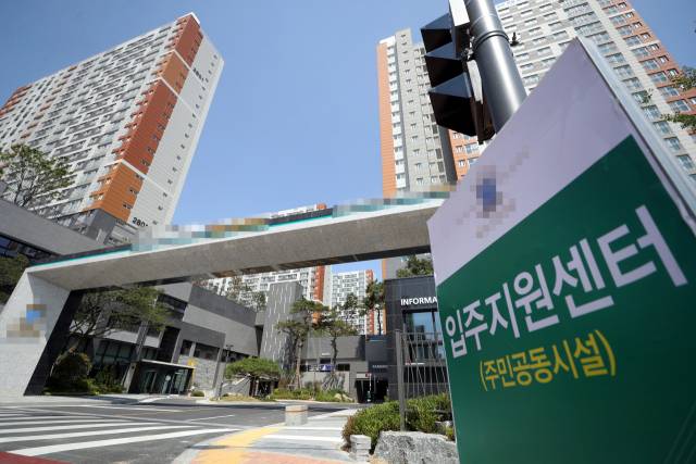 1주택자가 새 아파트를 분양받아 입주할 경우 종전 주택을 3년 이내에 팔면 양도세가 비과세된다. 사진은 입주를 앞둔 수도권 한 아파트 단지./연합뉴스