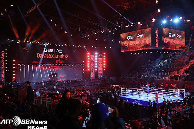 사우디아라비아 리야드에서는 2024년 3월2일 UFC 파이트 나이트 238이 열린다. 개최 장소 킹덤 아레나에서 2023년 12월 복싱대회를 진행하는 모습. 사진=AFPBBNews=News1