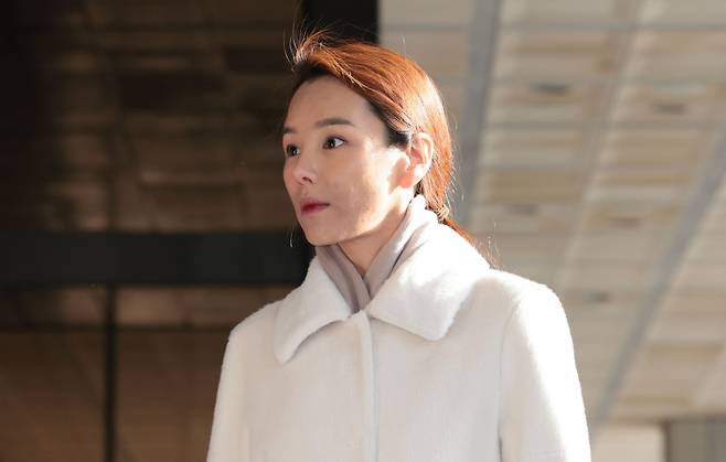 이정섭 검사의 처남댁인 강미정 아나운서가 지난해 12월7일 서초구 서울중앙지검에서 참고인 조사를 위해 출석하고 있다. ⓒ연합뉴스