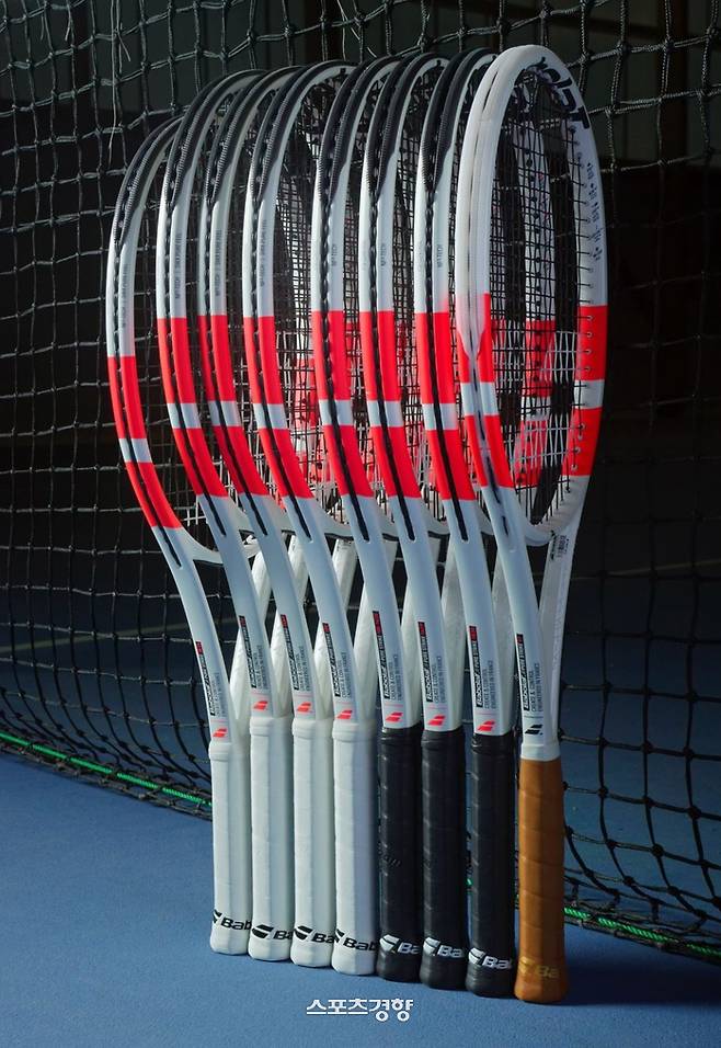 바볼랏 퓨어스트라이크 4세대 모델. 바볼랏 SNS 캡처