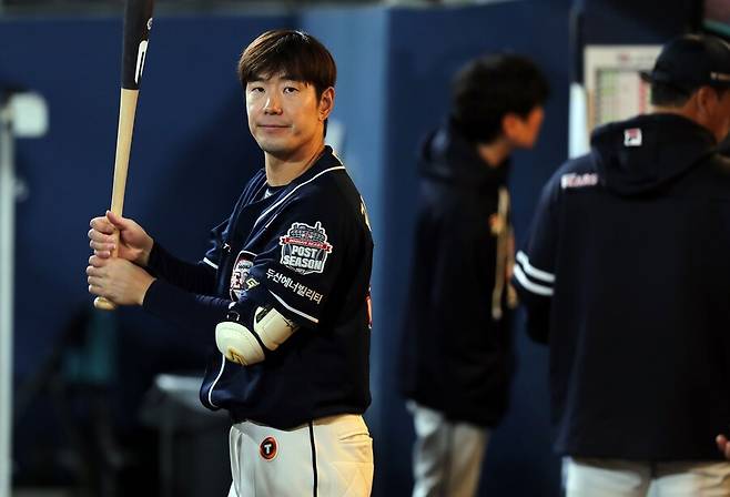 ▲ 베테랑 내야수 김재호가 두산과 연봉 3억원에 도장을 찍었다. ⓒ 두산 베어스