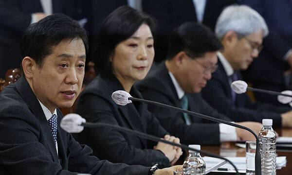 김주현 금융위원장이 15일 오전 서울 중구 은행연합회에서 열린 맞춤형 기업금융 은행장 간담회에서 발언하고 있다. 연합뉴스