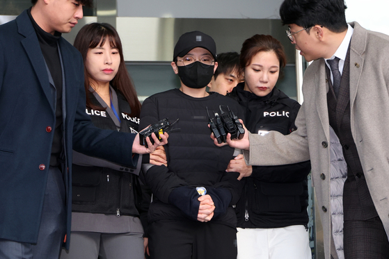 Jeon Cheong-jo taken to the prosecutors' offi ce from Songpa police station on Nov. 10, 2023. [YONHAP]