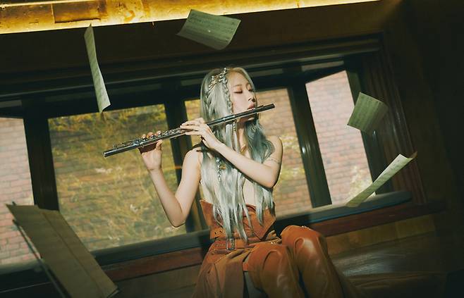 문별. RBW