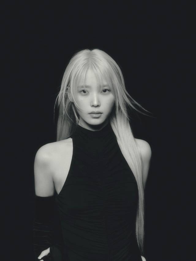 아이유 신보 '더 위닝' / 사진=이담엔터테인트