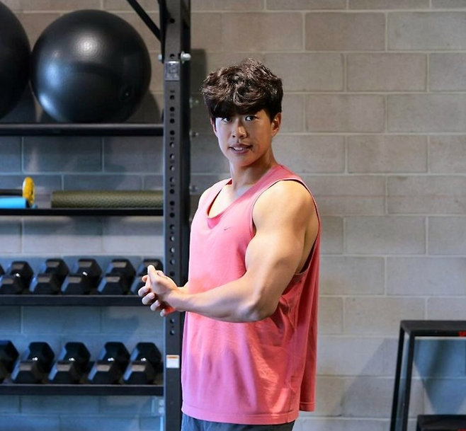 송성문이 헬스장에서 운동을 하고 있다. 사진 | 키움히어로즈.