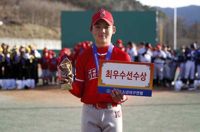 ‘2024 제9회 순창군수배 전국유소년야구대회’ 유소년리그(U-13) 청룡 MVP 이유찬.
사진제공 | 대한유소년야구연맹