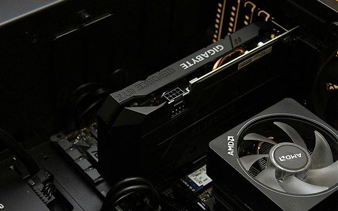 그래픽카드·SSD의 PCIe 버전과 레인 수를 확인해 보자