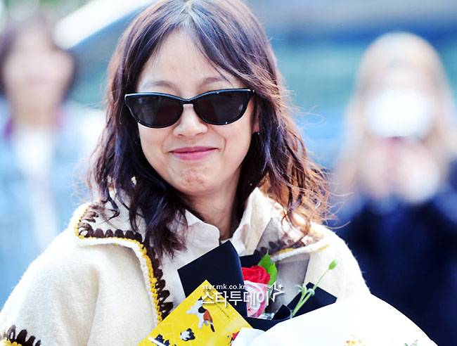 가수 이효리가 26일 ‘더 시즌즈’ 마지막 녹화를 마쳤다.