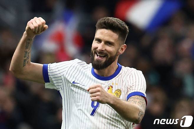 프랑스 대표팀 공격수 지루가 27일 칠레와의 평가전에서 골을 넣은 뒤 기뻐하고 있다. ⓒ AFP=뉴스1