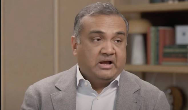 4일(현지시간) 블룸버그와의 인터뷰를 진행중인 닐 모한 유튜브 CEO. /사진=블룸버그 유튜브