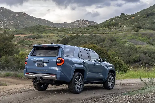 토요타 4Runner Limited