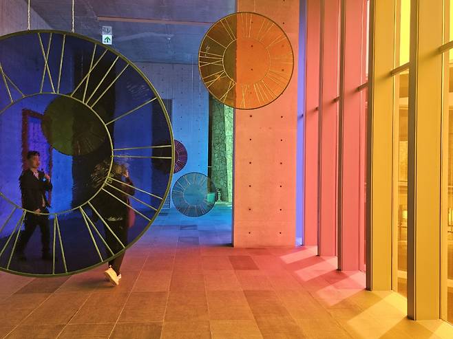 An installation view of "Love Invents Us" by Ugo Rondinone at Museum San (Park Yuna/The Korea Herald)