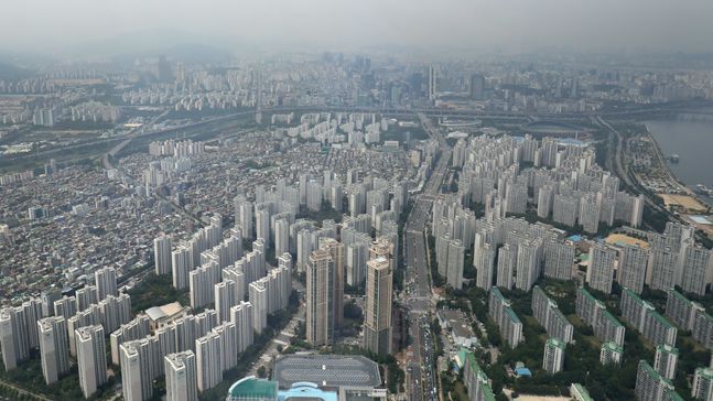 3월 아파트 거래량(17일 기준)은 3561건으로 지난 2월 2505건을 넘어섰다. 서울 아파트 거래량이 3000건 이상 거래된 것은 지난해 9월(3400건) 이후 6개월 만이다. ⓒ데일리안