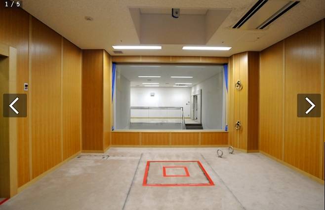 2010년 언론에 공개된 도쿄구치소 사형 집행실. 아사히신문 캡처