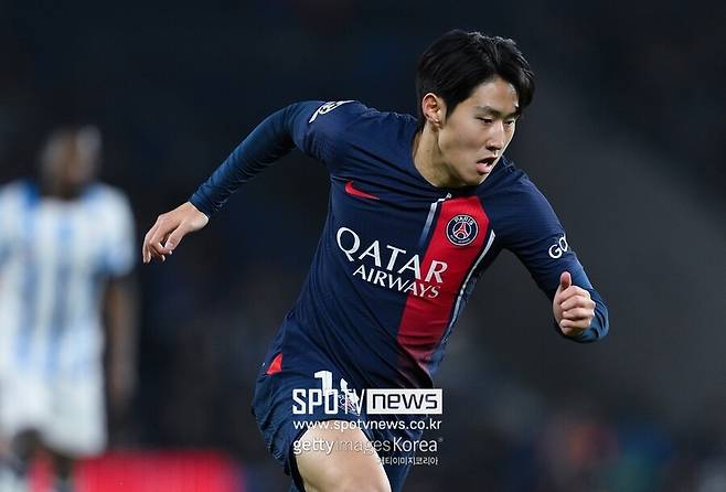 ▲ 22일 파리 파르크 데 프랭스에서 열린 2023-24 프랑스 리그앙 30라운드에서 파리 생제르맹이 올림피크 리옹을 4-1로 제압했다. 이강인은 후반 36분에 들어가 10여분을 뛰었다.