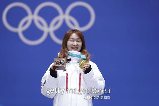 사진은 지난 2018 평창 올림픽 당시 여자 1500m 금메달을 차지한 뒤 환호하는 최민정의 모습. 사진=게티이미지