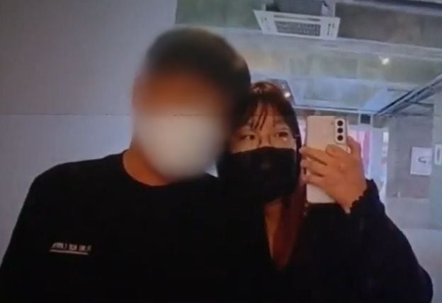 A씨와 숨진 피해자 B씨의 생전 모습. 앞서 유가족은 B씨의 얼굴을 공개하며 A씨의 엄벌을 촉구했다. /JTBC