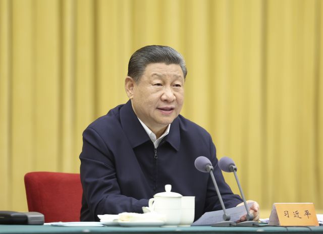 시진핑 중국 국가주석이 23일(현지시간) 남서부 충칭에서 ‘신시대 중국 서부지역 발전 촉진 심포지엄’을 주재하고 있습니다. 신화뉴시스