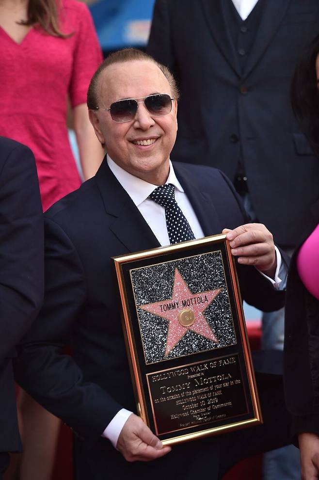토미 머톨라가 2019년 10월 미국 할리우드 명예의 거리에서 2676번째 별이 된 행사에 참석한 모습. AFP 연합뉴스