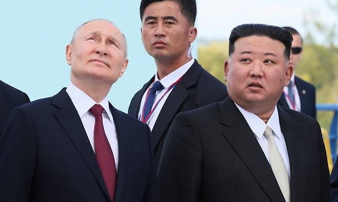 푸틴 러시아 대통령(왼쪽), 김정은 북한 국무위원장. AP뉴시스