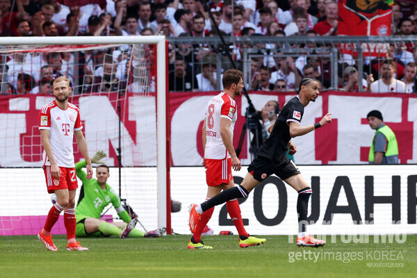 사진=게티이미지/바이에른 뮌헨은 27일 오후 10시 30분 독일 뮌헨에 위치한 알리안츠 아레나에서 열린 2023-24시즌 독일 분데스리가 31라운드에서 프랑크푸르트에 2-1로 승리했다. 이날 경기 승리로 뮌헨은 무패 기록을 5경기로 늘렸다.