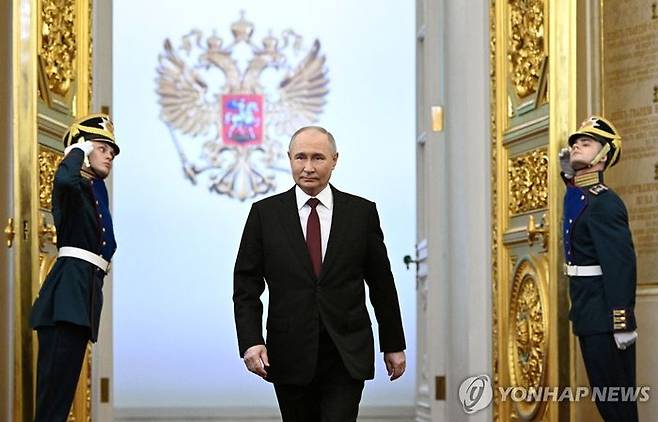 취임식장 들어서는 푸틴 대통령.ⓒ연합뉴스