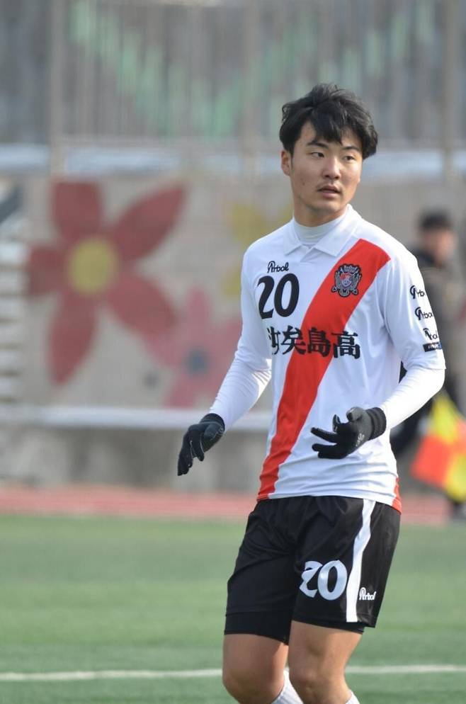 지난 2022년 9월 24일 아주대병원에서 뇌사 장기기증으로 심장, 좌우 폐장, 간장, 좌우 신장, 췌장, 좌우 안구를 기증한 진호승씨가 생전 축구를 하는 모습./한국장기조직기증원 제공