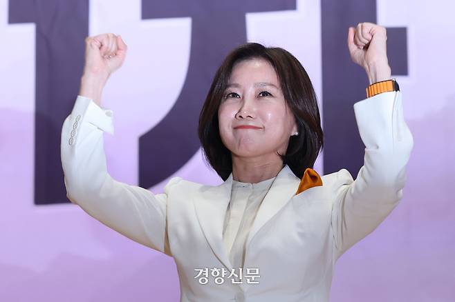 허은아 개혁신당 신임 당 대표가 19일 국회에서 열린 전당대회에서 당대표 선출 소감을 밝히고 있다. 성동훈 기자