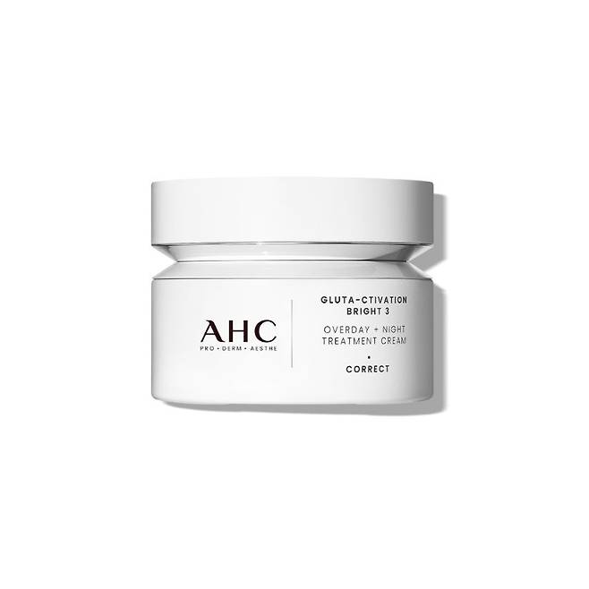 AHC 프로샷 글루타액티베이션 브라이트3 오버데이나이트 트리트먼트크림 - 글루타티온, 트라넥삼산, 나이아신아마이드을 리포솜에 담아 빠르게 잡티를 흐리게 하고 보습 효과도 있는 미백 기능성. 50mL 4만2천원.